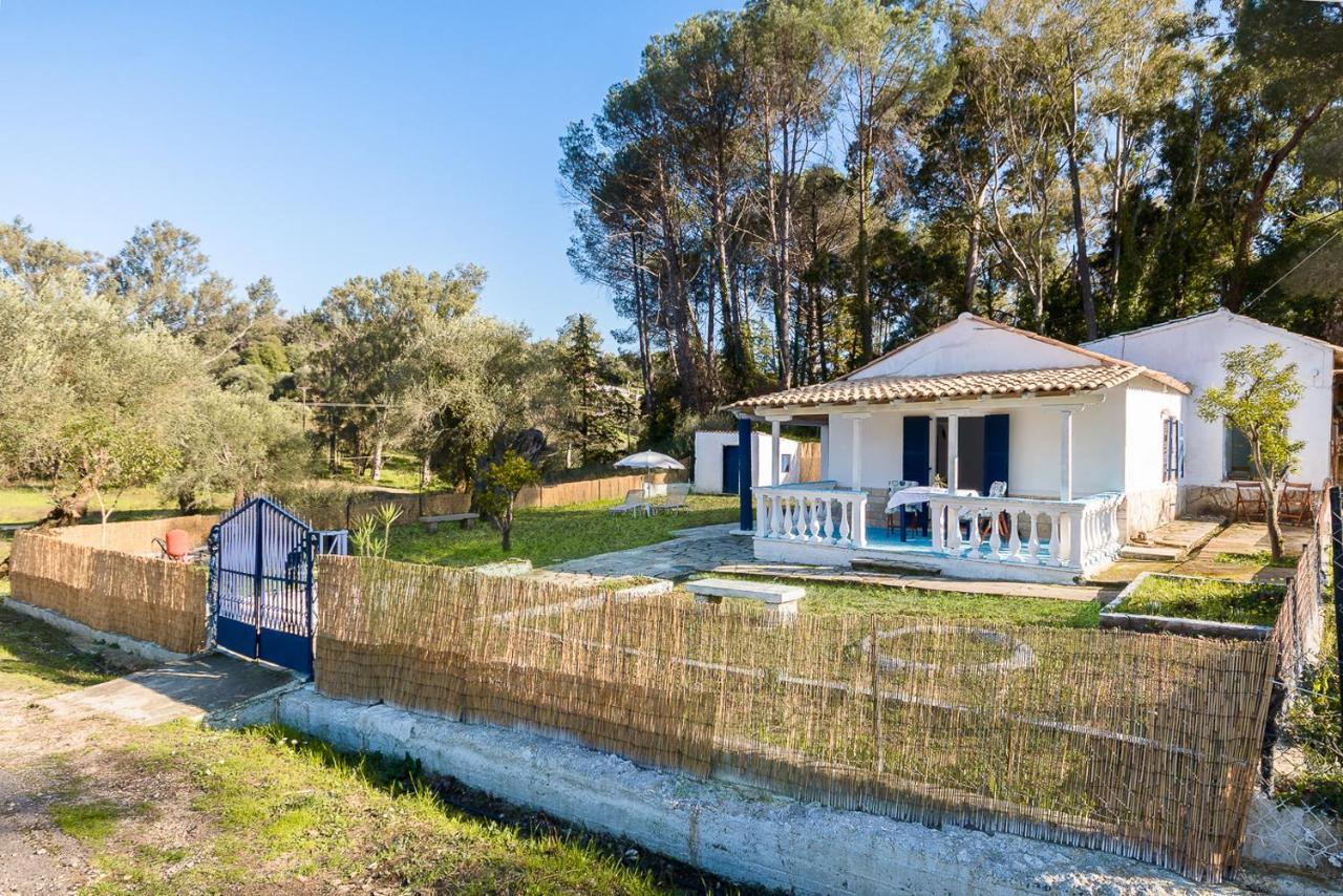 Apartamento Blue House Dafnila Exterior foto